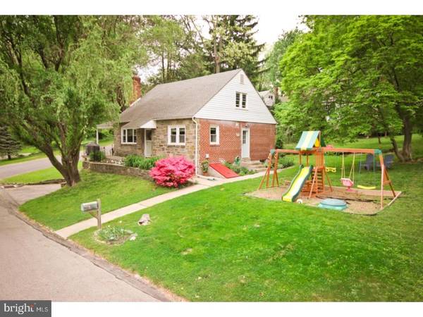 402 PRIVATE RD, Woodlyn, PA 19094