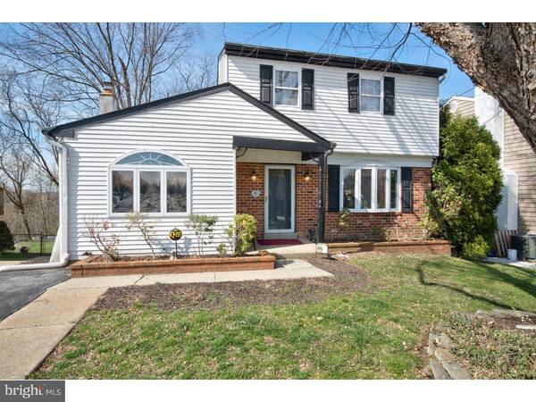 353 CRESCENT HILL DR, Havertown, PA 19083