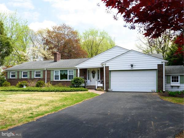 697 BARCLAY LN, Broomall, PA 19008