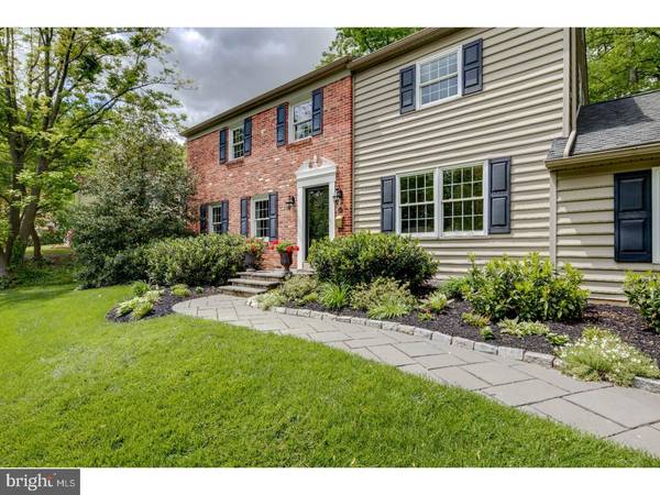 90 OAKFORD RD, Wayne, PA 19087