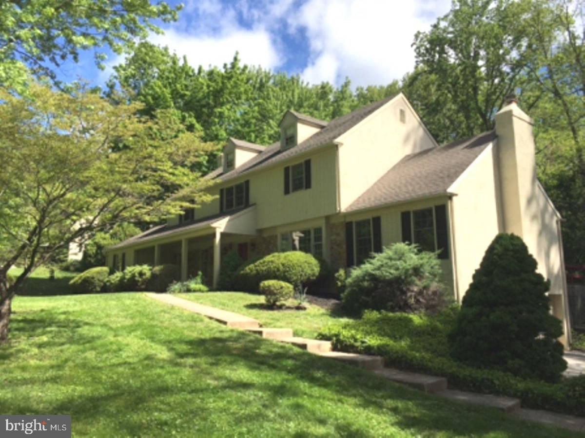 Newtown Square, PA 19073,15 ROBERTS RD