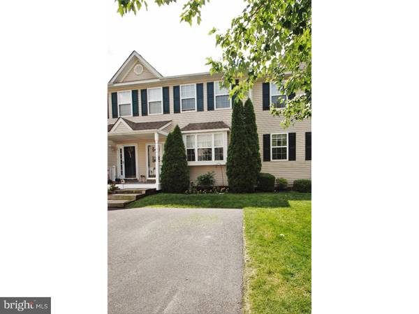 38 LINDA LN, Aston, PA 19014