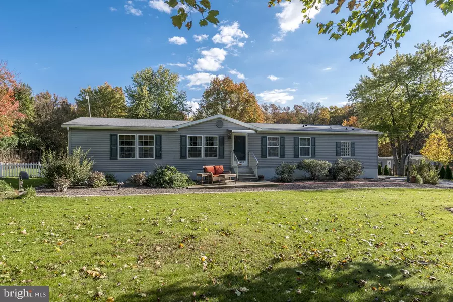 2068 S FORGE RD, Palmyra, PA 17078