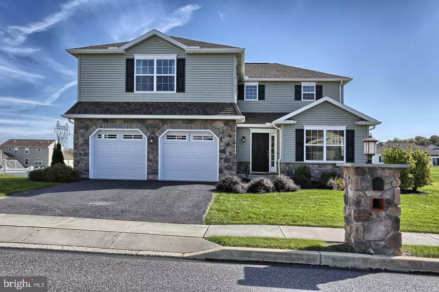 311 SLEEPY HOLLOW DR DR, Mechanicsburg, PA 17055