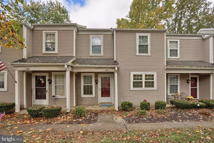 104 BARRINGTON CT, Palmyra, PA 17078