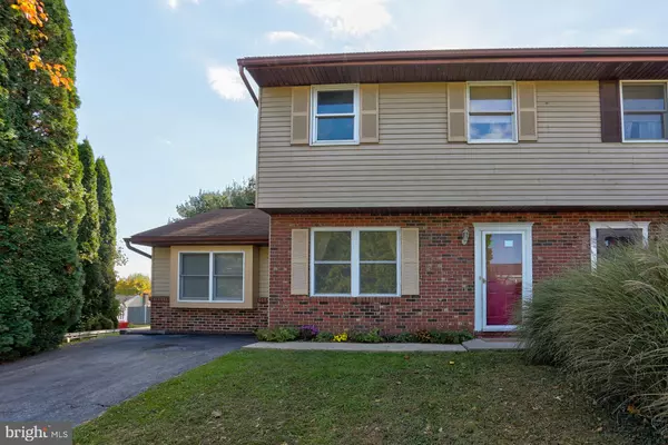 28 TURNBRIDGE DR, Lancaster, PA 17603