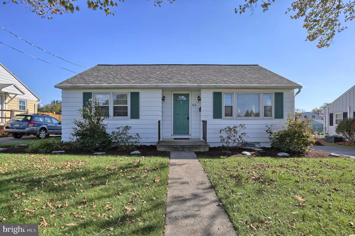 Palmyra, PA 17078,814 W MAPLE ST