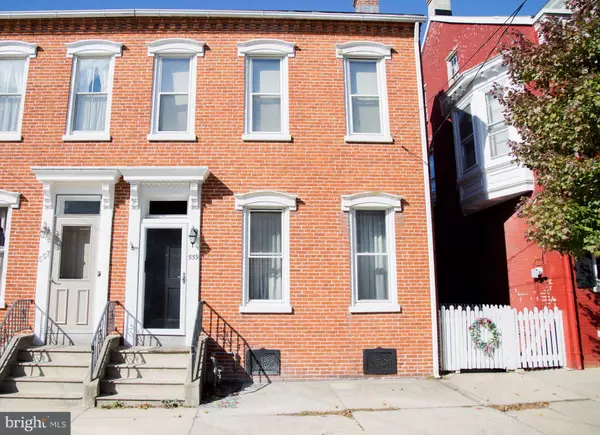 559 WALNUT ST, Columbia, PA 17512