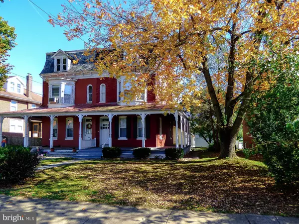 3255 N GEORGE ST, Emigsville, PA 17318