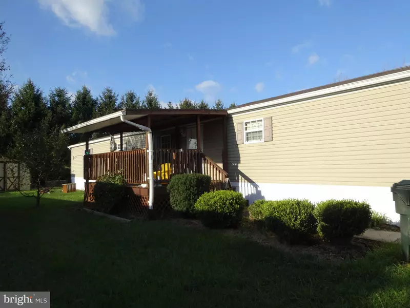 76 RUSTIC DR, Shippensburg, PA 17257