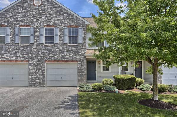 12 HARVEST MILL LN, Palmyra, PA 17078