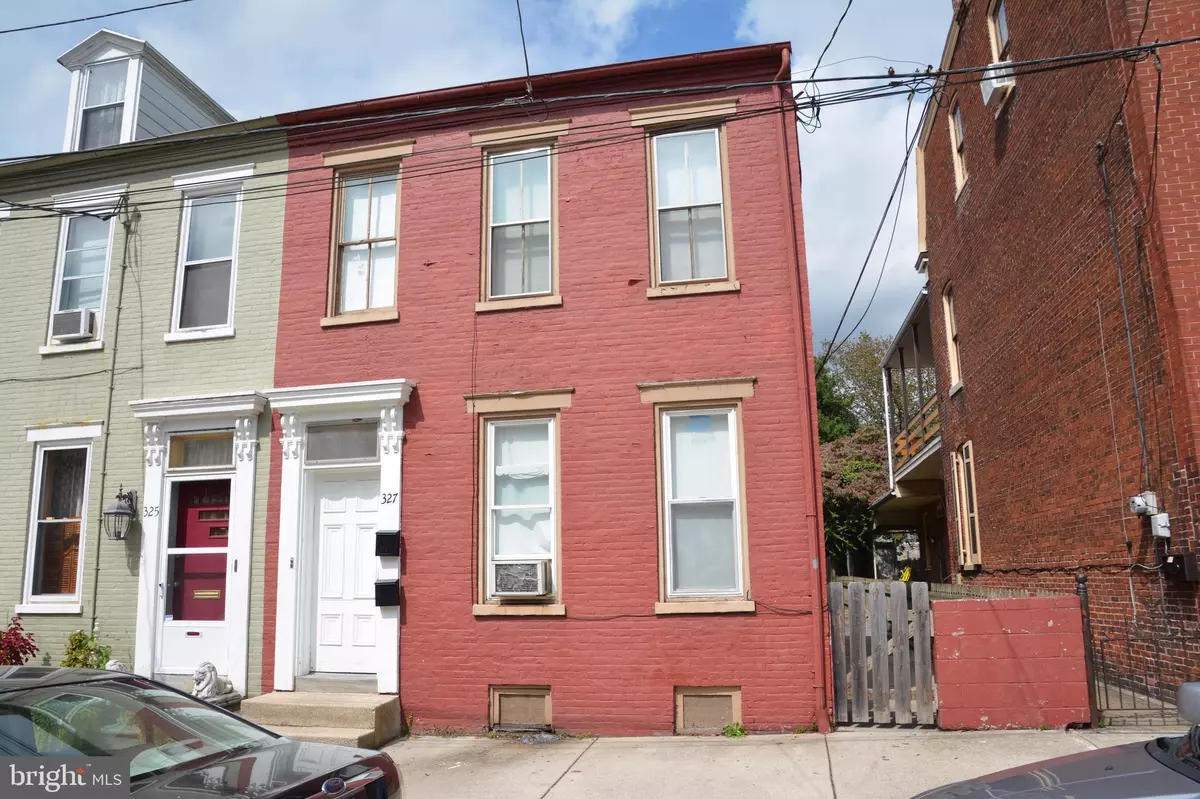 Columbia, PA 17512,327 CHERRY ST