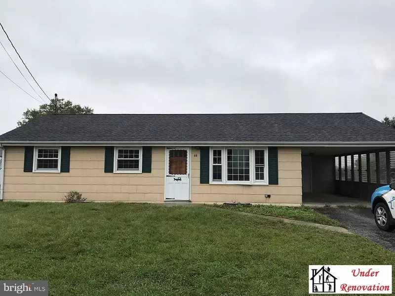 44 MAPLE DR, Hanover, PA 17331