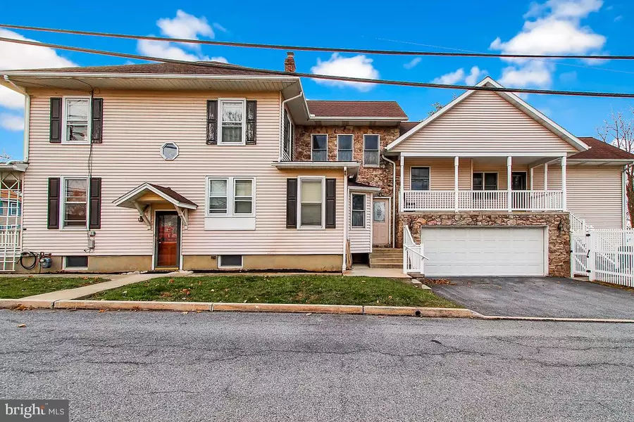 2725 HORSESHOE PIKE, Palmyra, PA 17078