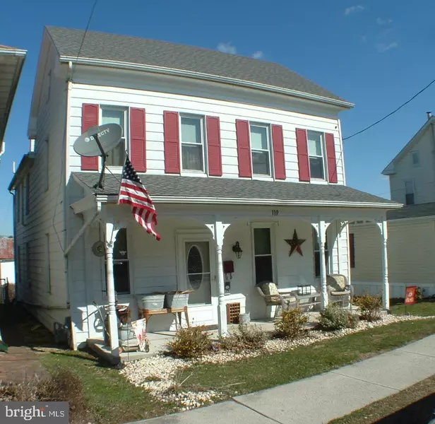 110 FAIR AVE, Hanover, PA 17331