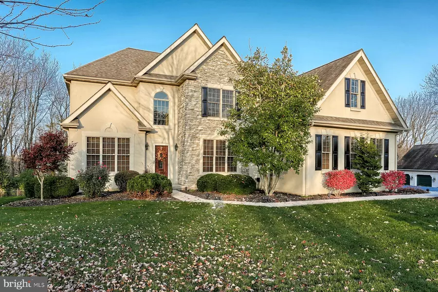 154 CANTERBURY TURN, Lancaster, PA 17601