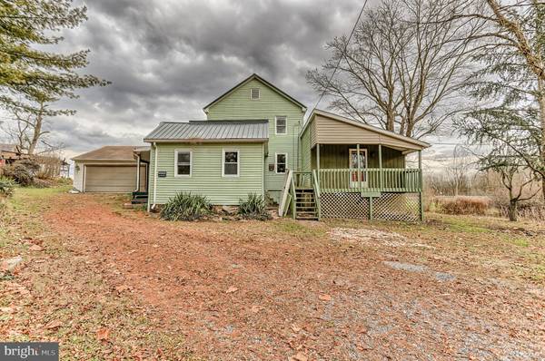 19 HOOVER SCHOOL RD, East Berlin, PA 17316