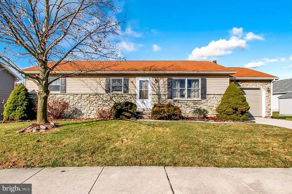 70 VALLEY DR, Hanover, PA 17331