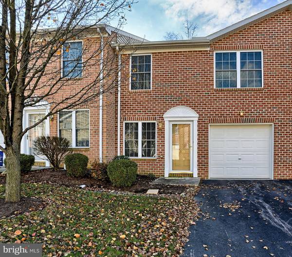 3588 MARK DR, York, PA 17402