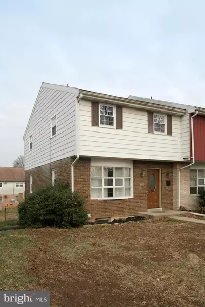 961 E OAK ST ST, Palmyra, PA 17078