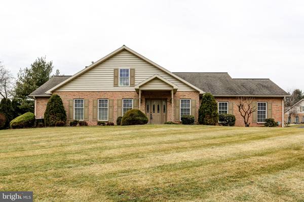 656 HEIDEN DR, Hummelstown, PA 17036