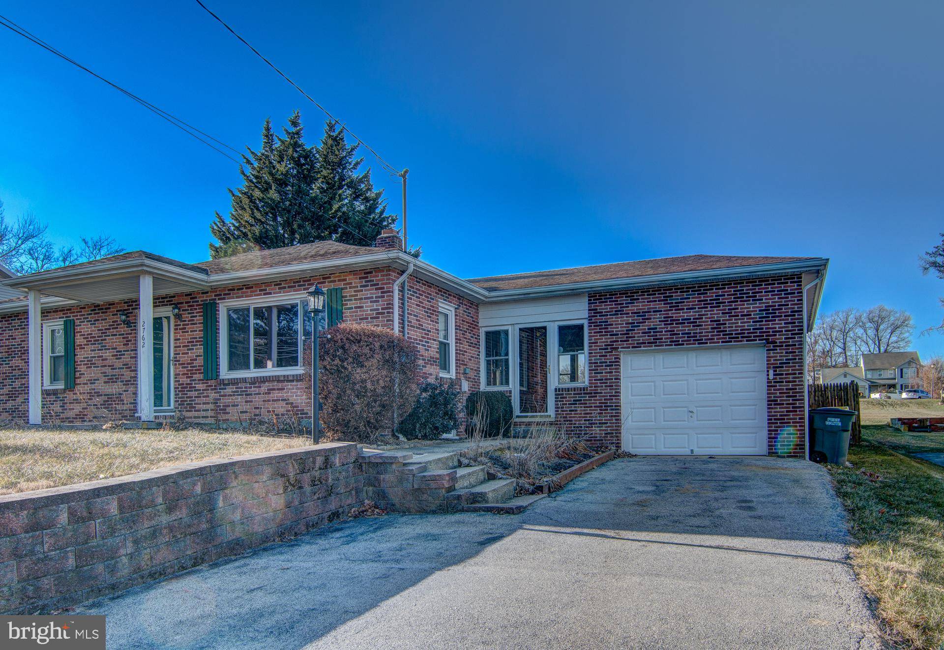 York, PA 17406,2762 N SHERMAN ST