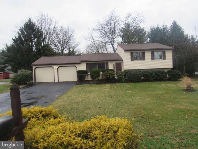 1344 PENNSCOTT DR, Landisville, PA 17538