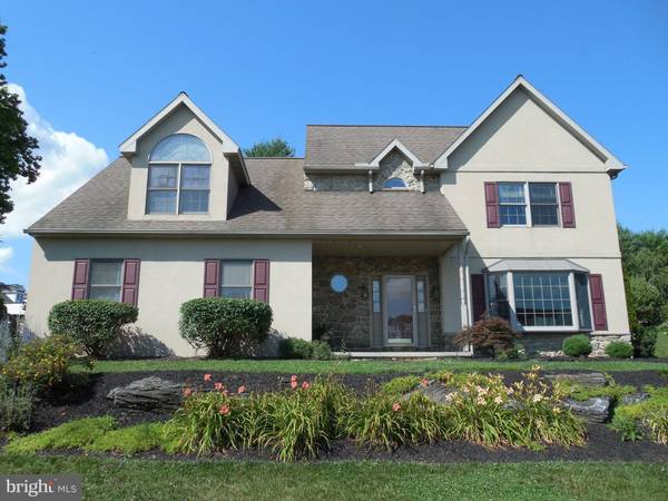 329 W CHARLOTTE ST, Millersville, PA 17551