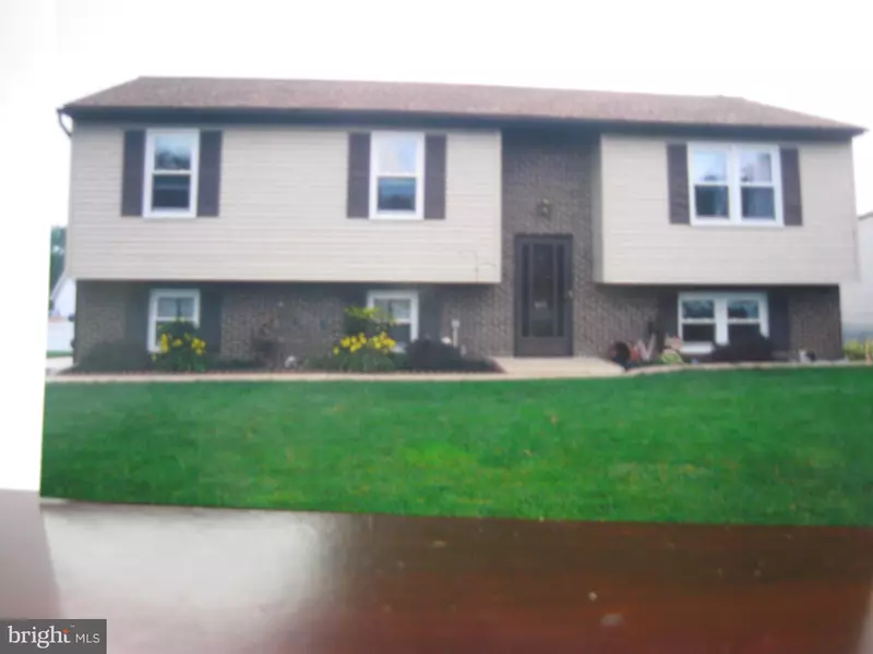 645 HENRY HOUCK LN, Lebanon, PA 17042