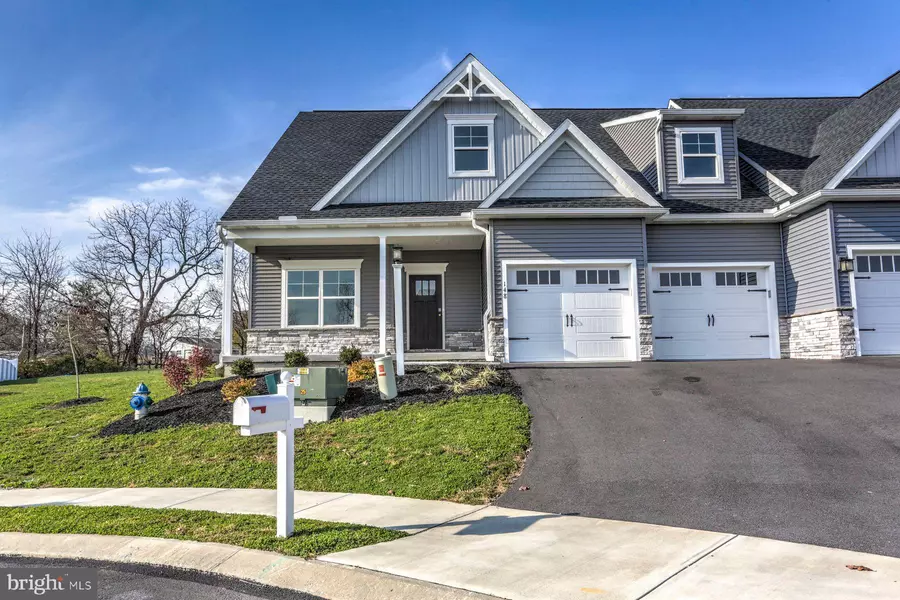 148 CANVASBACK LN #20, Elizabethtown, PA 17022