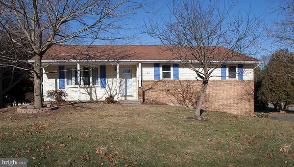 22 CHELTENHAM DR, Hummelstown, PA 17036