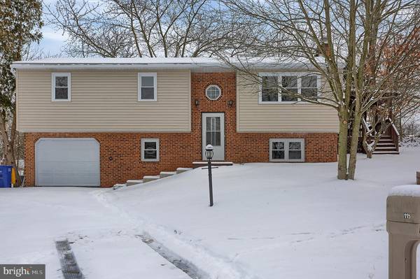 115 EAGLE LN, Etters, PA 17319