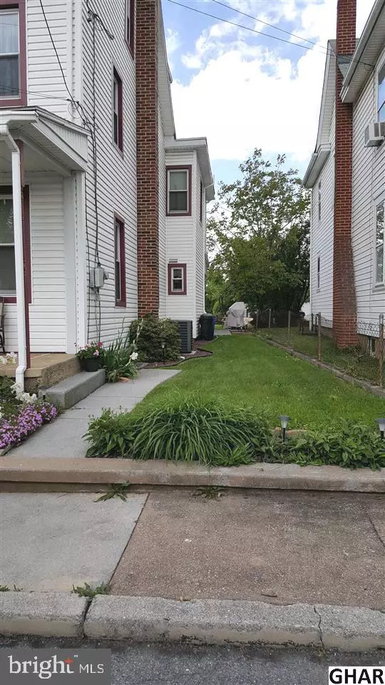 Bressler, PA 17113,425 2ND ST