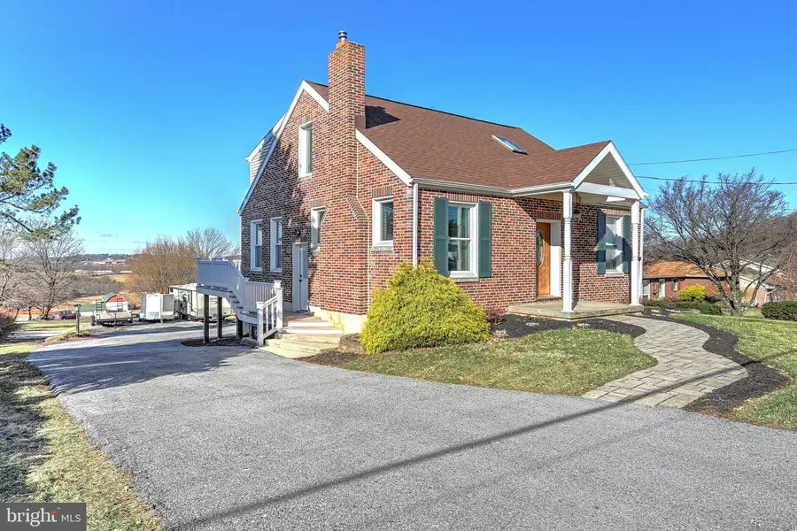 2950 FREYSVILLE RD, Red Lion, PA 17356