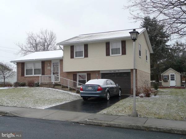 381 JEFF AVENUE, Ephrata, PA 17522