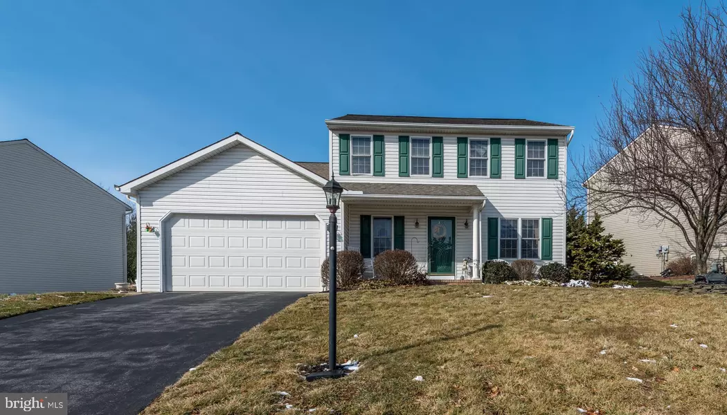 127 SUMMER HOUSE LN, York, PA 17408