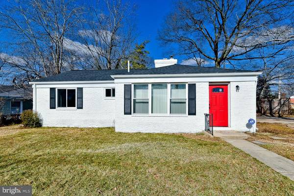 2012 RUATAN ST, Hyattsville, MD 20783