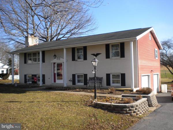 2960 ORCHARD LN, Middletown, PA 17057