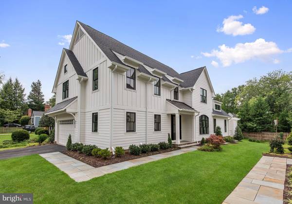 1434 CEDAR AVE, Mclean, VA 22101