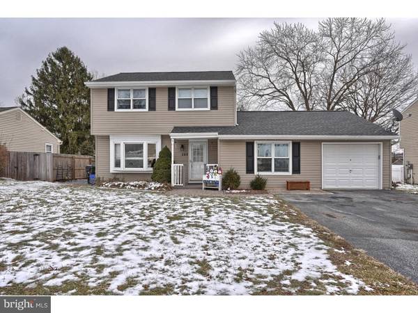 365 POMANDER AVE, Reading, PA 19606