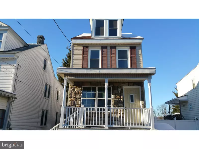 1422 SENECA ST, Pottsville, PA 17901