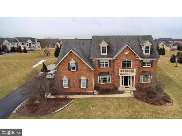 586 SHAKESPEARE DR, Harleysville, PA 19438