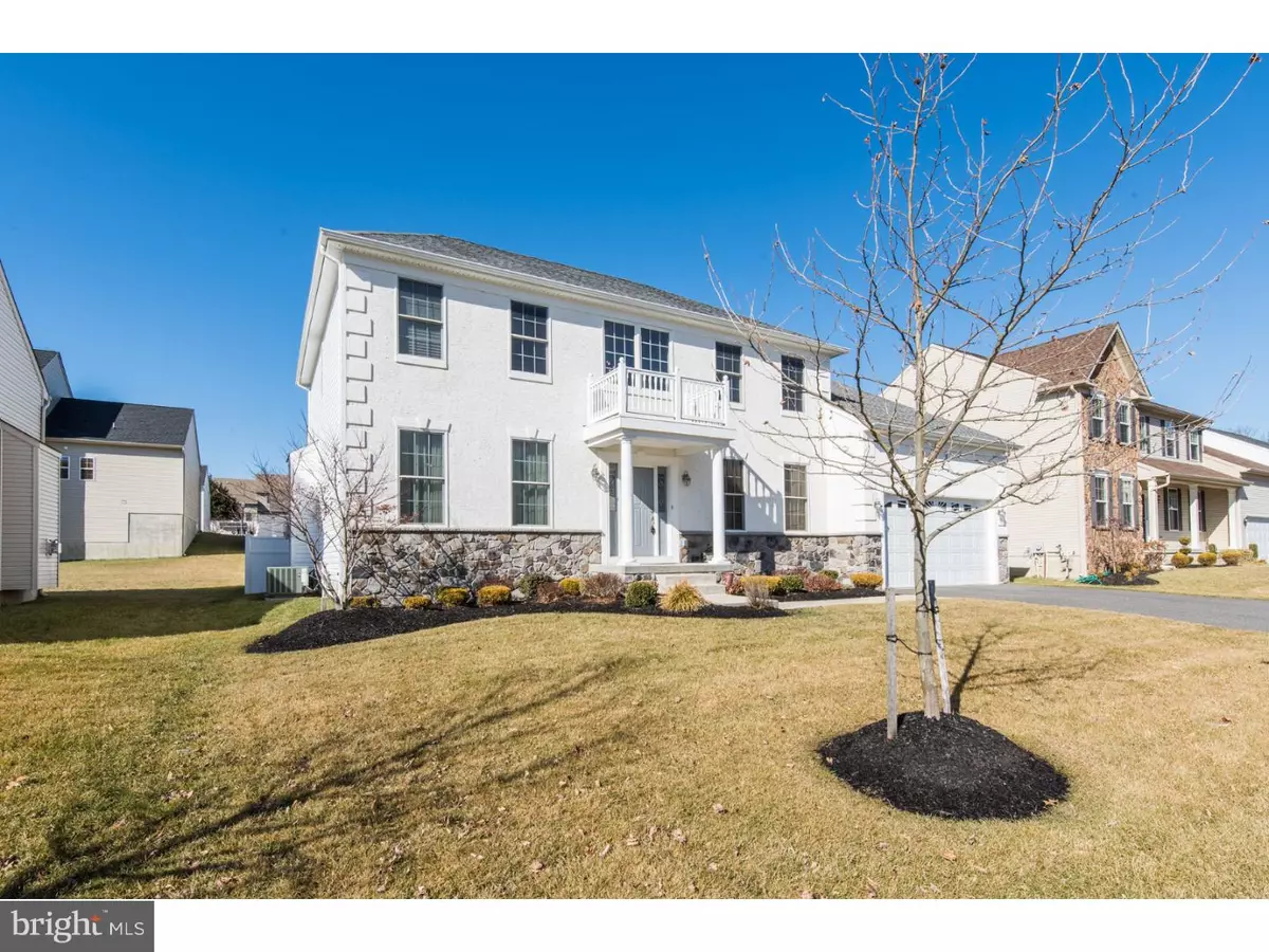 Sewell, NJ 08080,208 PEONY LN