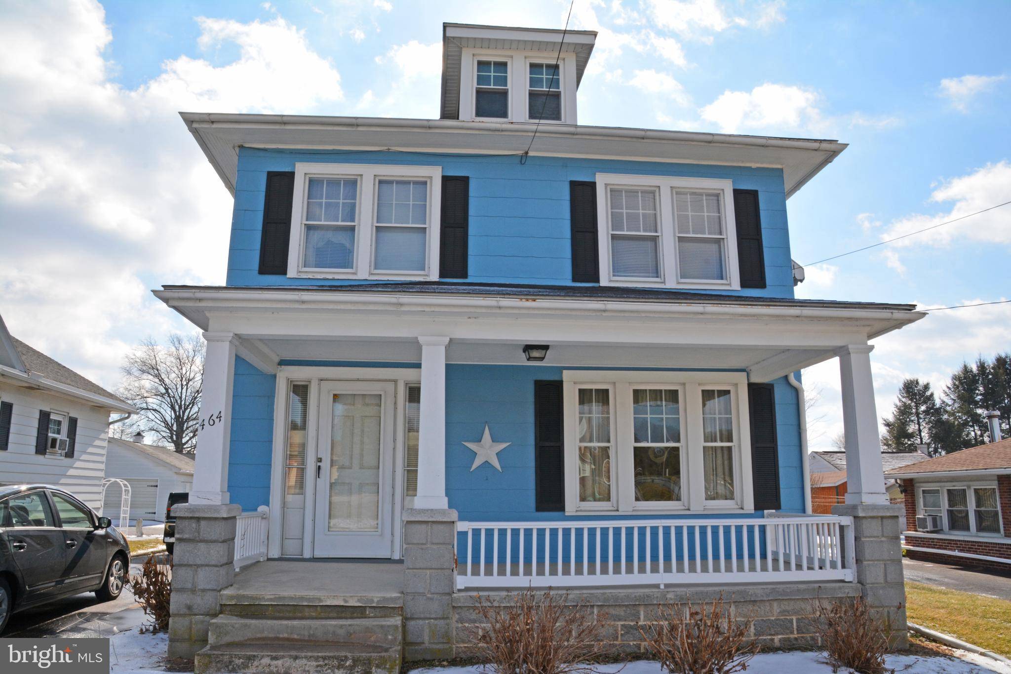 464 W MARKET ST, Hellam, PA 17406