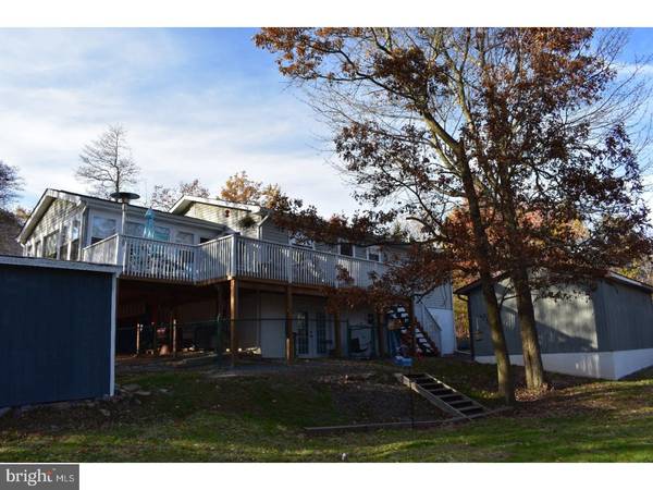 122 COUNTRY CT, Long Pond, PA 18334