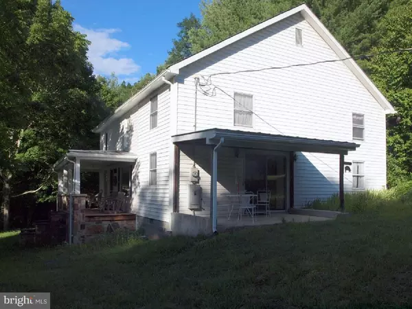 Franklin, WV 26807,943 GREENWOOD DRIVE