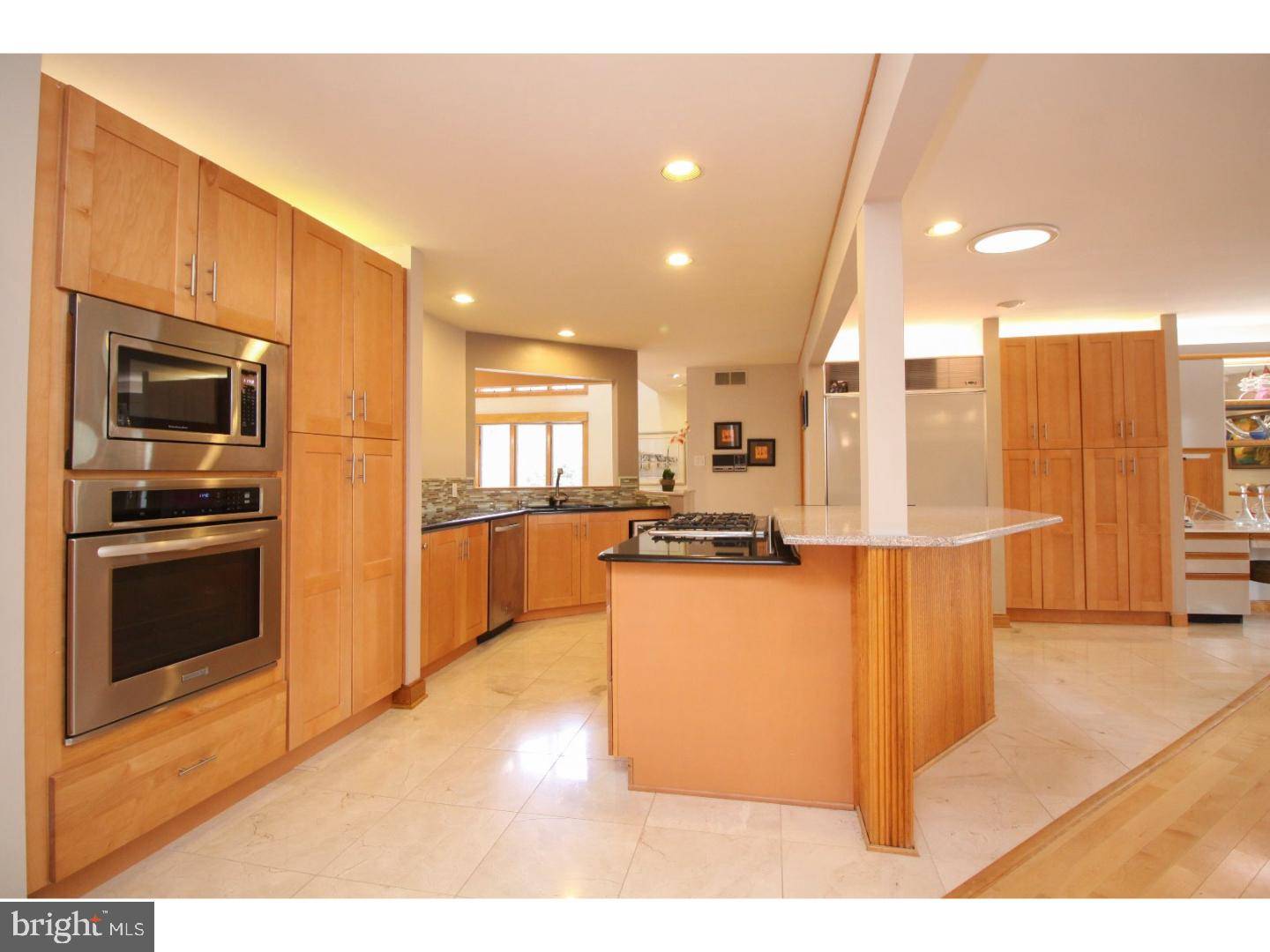 Cherry Hill, NJ 08003,124 SAINT VINCENT CT
