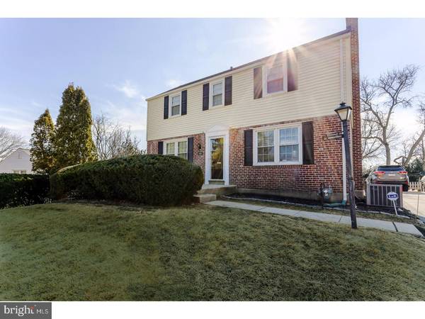 102 HEATHERWOOD RD, Havertown, PA 19083