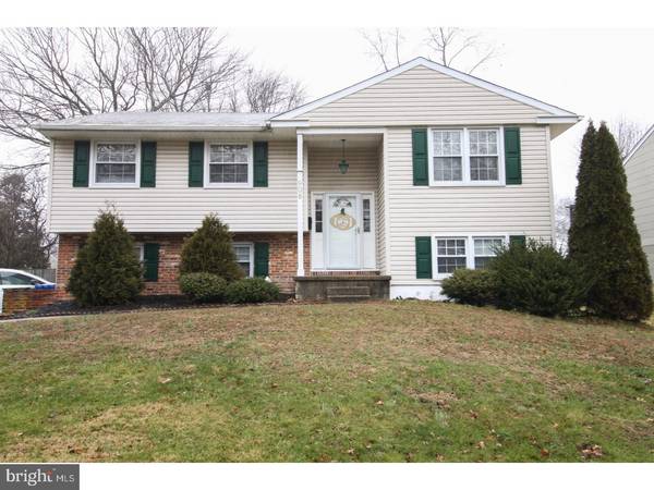 908 DELAND AVE, Cherry Hill, NJ 08034