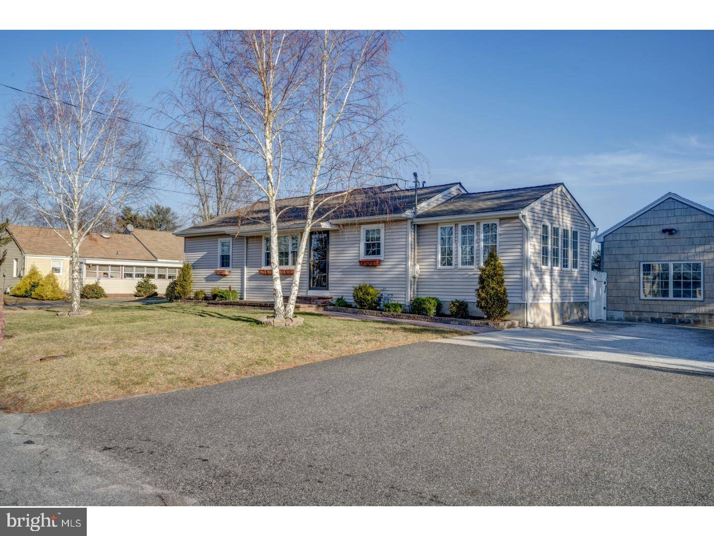 Hammonton, NJ 08037,14 LEXINGTON AVE